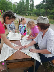 �������