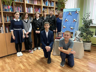 "Летят в бессмертье журавли" литературно-познавательный час ко Дню белых журавлей